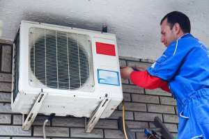 24/7 and Emergency HVAC Near Bayshore Gardens, FL | Air Conidtioning and Heating Contractors